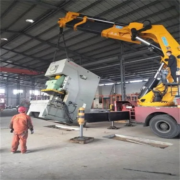 澄迈80吨折臂吊车出租附近电话