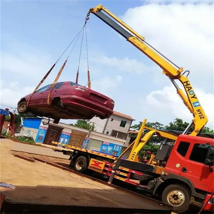 澄迈吊车吊汽车的正确方法